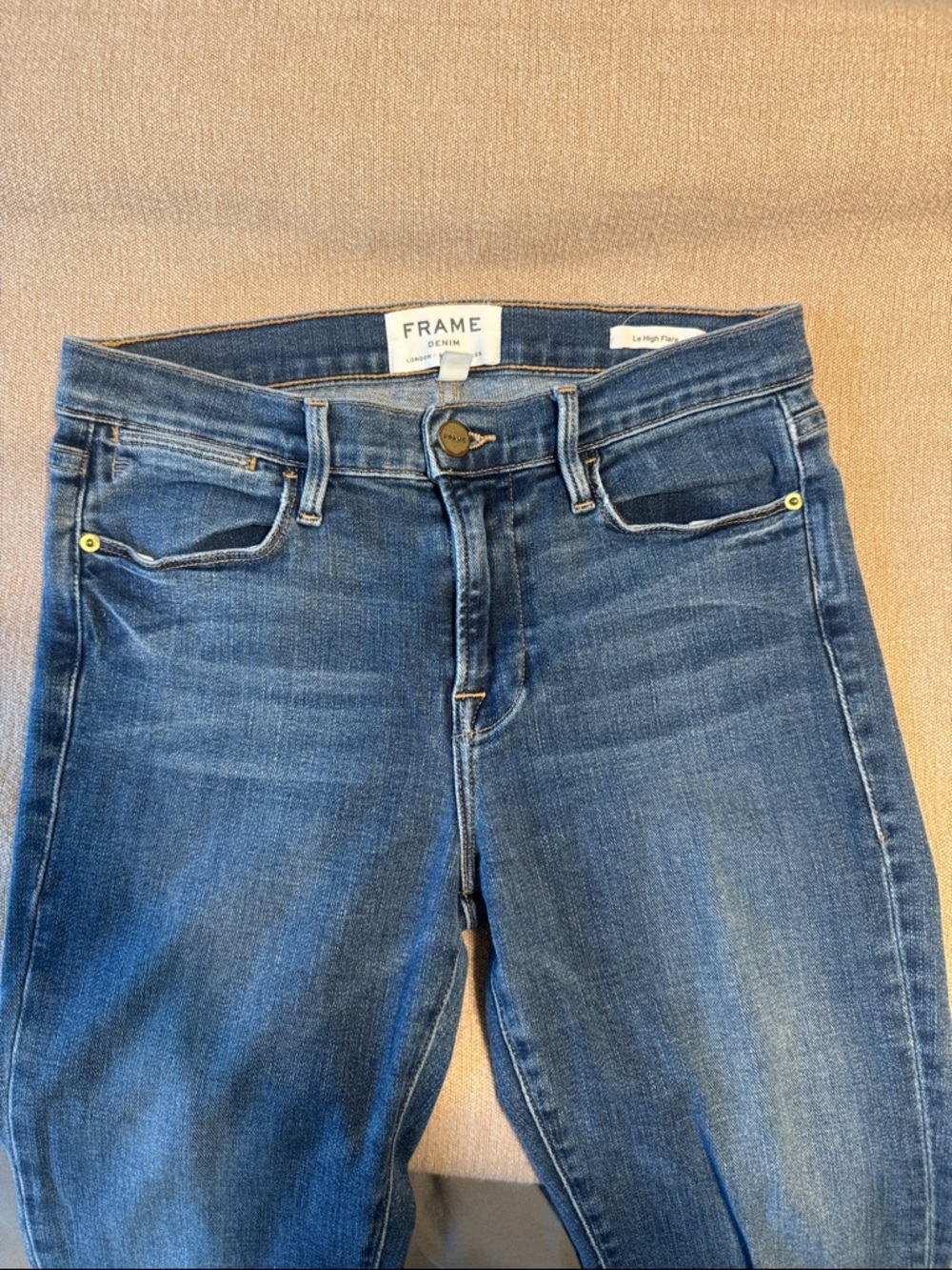 FRAME Le High Flare Jeans - Picture 4 of 8